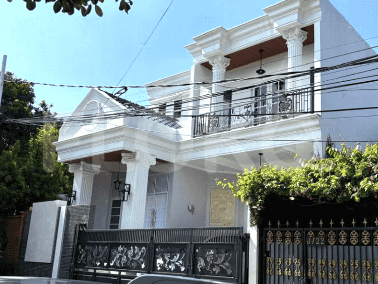 Dijual Rumah 3 BR, Luas 180 m2 di Blok J Megapolitan, Cinere - RHASc88 1