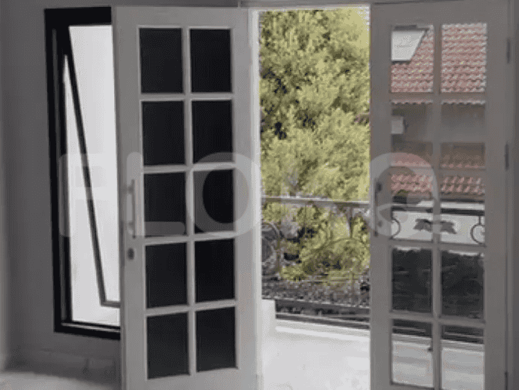 Dijual Rumah 3 BR, Luas 180 m2 di Blok J Megapolitan, Cinere - RHASc88 4