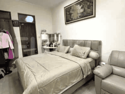 RHASe00 | House in Cinere for Sale with Semi-Furnished & Negotiable 3