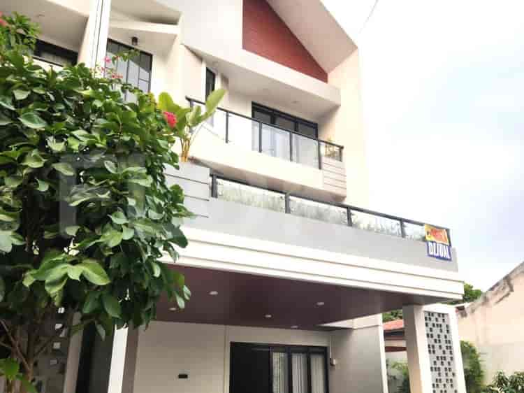 Dijual Rumah 3 BR, Luas 240 m2 di Jagakarsa, Cinere - RHASae7 1