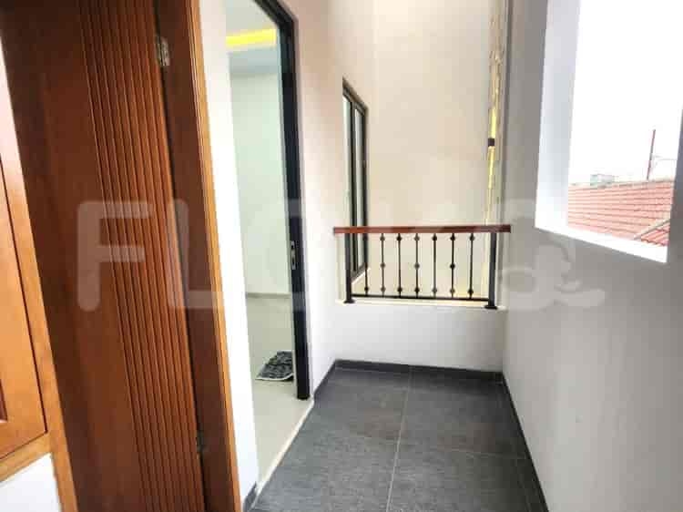 Dijual Rumah 3 BR, Luas 240 m2 di Jagakarsa, Cinere - RHASae7 5