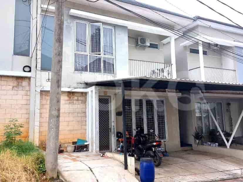 RHASaf5 | House for Sale in Ciputat with 2 Carport 1