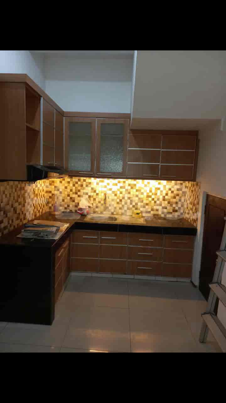 RHAS000, 2 Floors House in Daan Mogot For Sale | Spacious Living 8