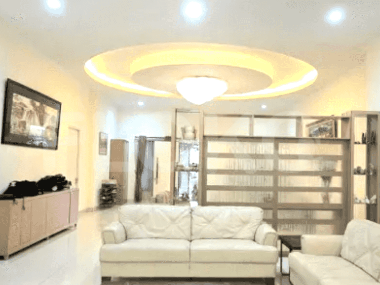 Dijual Rumah 5 BR, Luas 550 m2 di Komplek Pondok Kelapa, Duren Sawit - RHAS2d1 2