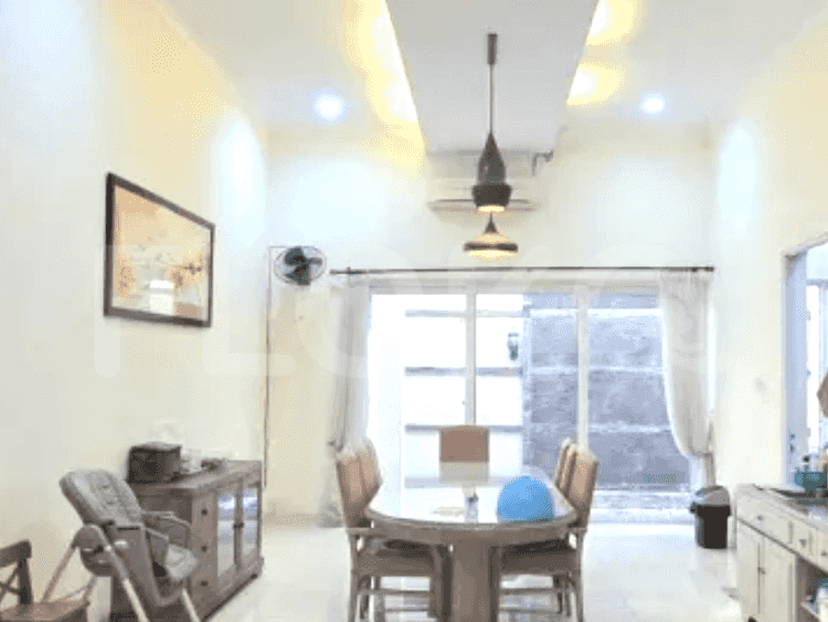Dijual Rumah 5 BR, Luas 550 m2 di Komplek Pondok Kelapa, Duren Sawit - RHAS2d1 4
