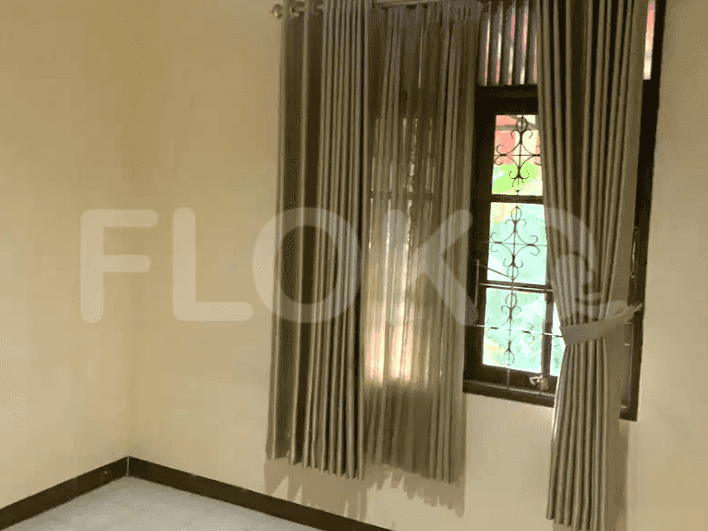 Dijual Rumah 7 BR, Luas 300 m2 di Pondok Kelapa, Duren Sawit - RHAS203 4
