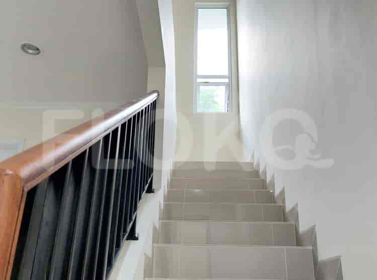 Dijual Rumah 4 BR, Luas 101 m2 di Rossini Raya, Gading Serpong - RHASe90 6
