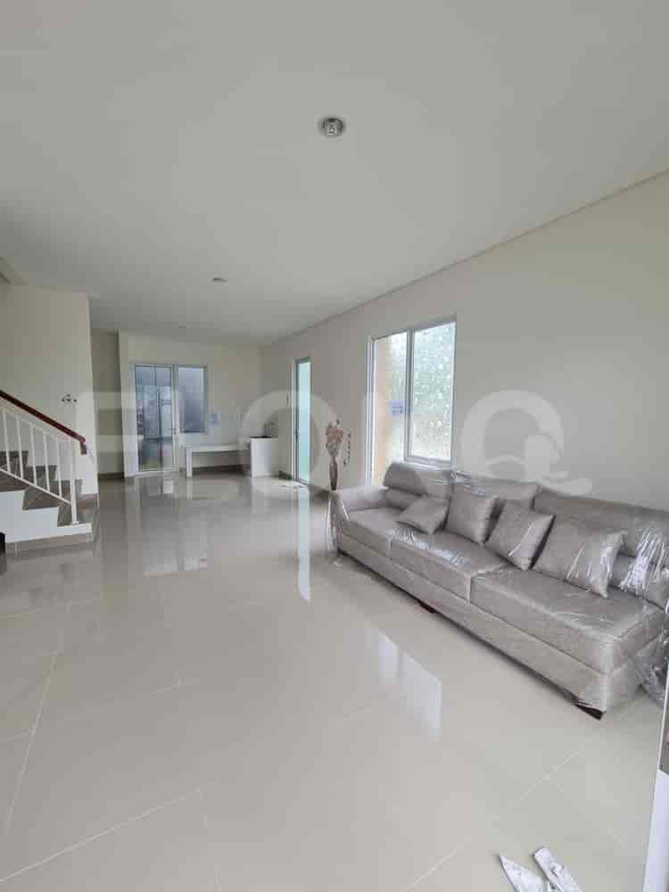Dijual Rumah 4 BR, Luas 125 m2 di Nara Village, Gading Serpong - RHAS8c7 2