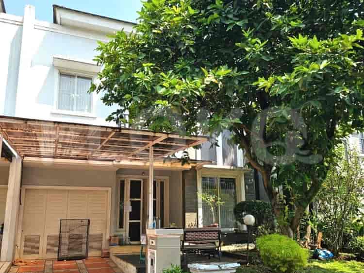 Dijual Rumah 4 BR, Luas 230 m2 di Serpong, Gading Serpong - RHAS5a1 1