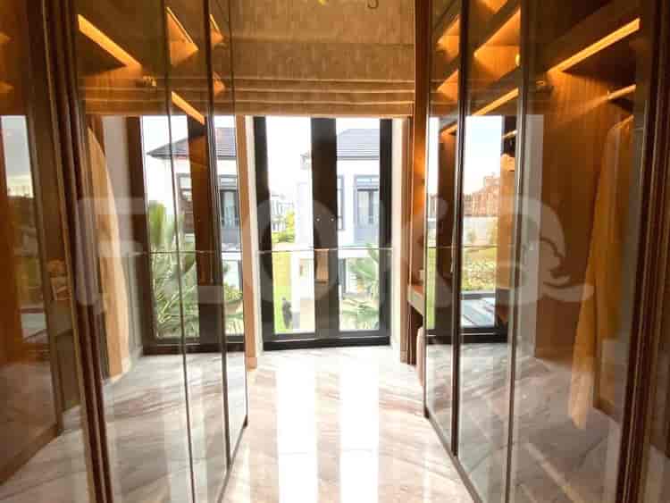 Dijual Rumah 4 BR, Luas 233 m2 di Kota Mandiri, Gading Serpong - RHAS10c 8