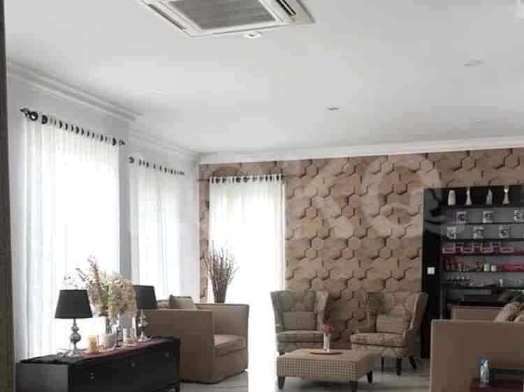 Dijual Rumah 4 BR, Luas 450 m2 di Gading serpong, Gading Serpong - RHAS8d1 2
