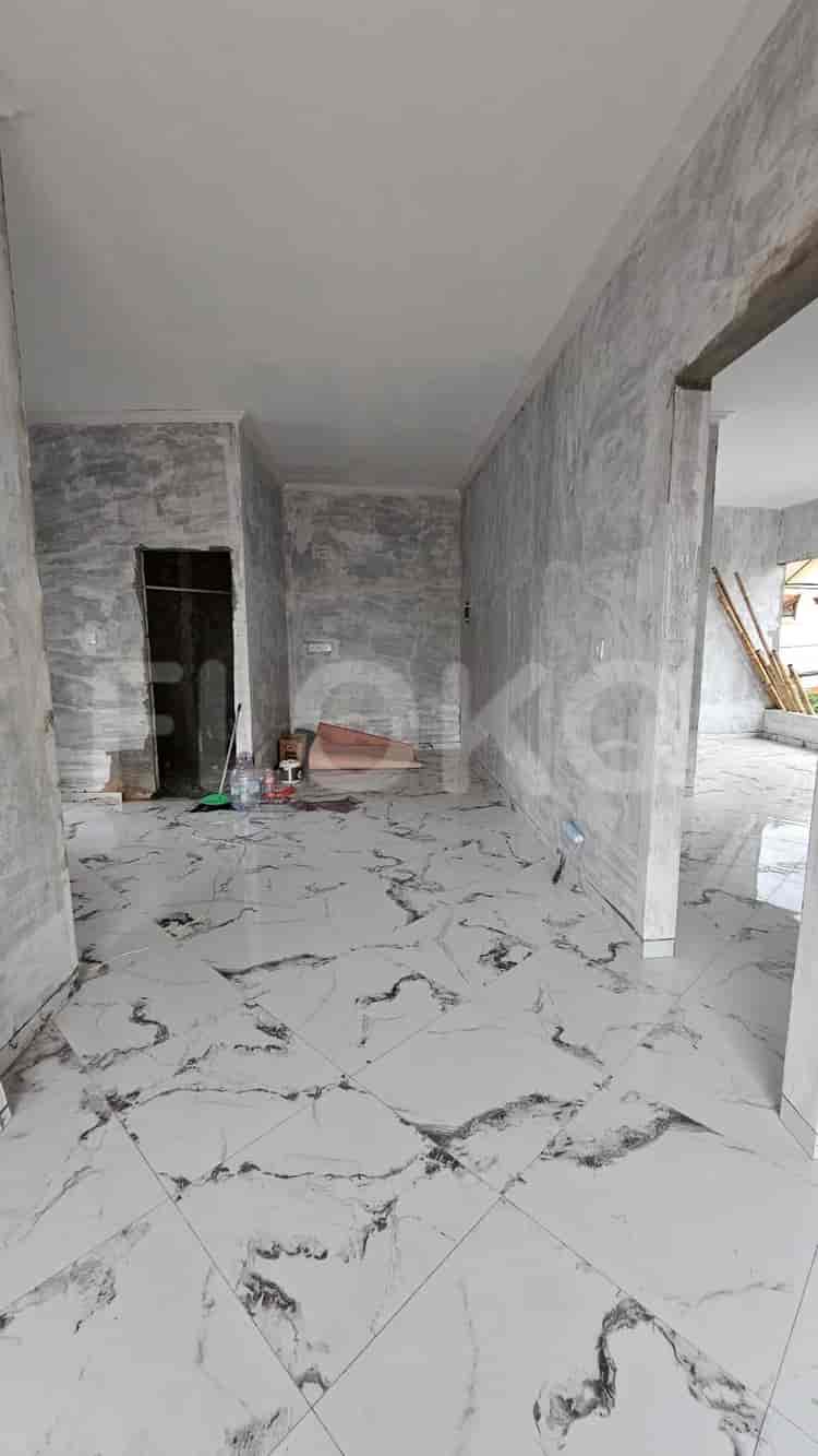 Dijual Rumah 4 BR, Luas 185 m2 di Gandaria, Gandaria - RHAS9a8 2