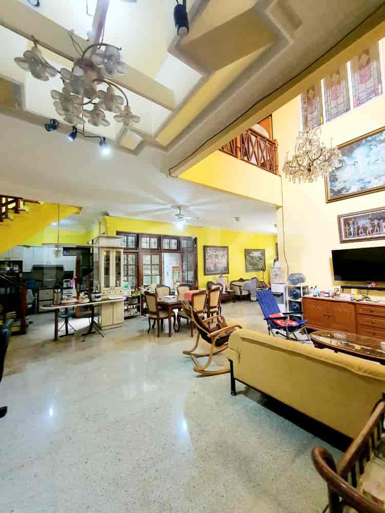 Dijual Rumah 4 BR, Luas 300 m2 di Gandaria, Kebayoran Baru, Gandaria - RHAS1cd 3