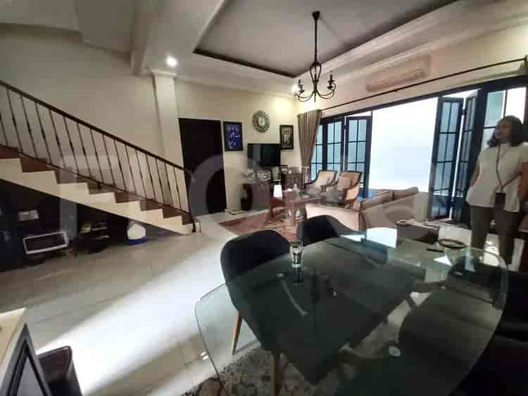 Dijual Rumah 4 BR, Luas 400 m2 di Jl. Petogogan I, Gandaria - RHAS544 2