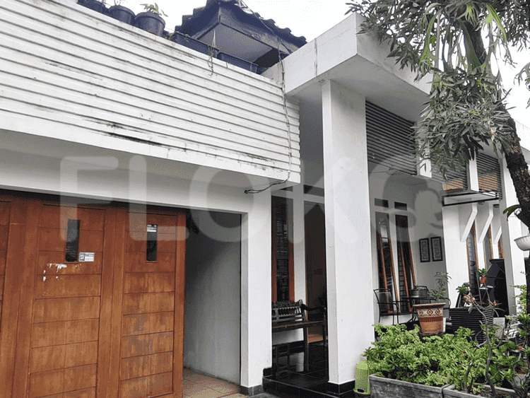Dijual Rumah 7 BR, Luas 350 m2 di Gandaria Utara, Gandaria - RHASc65 1