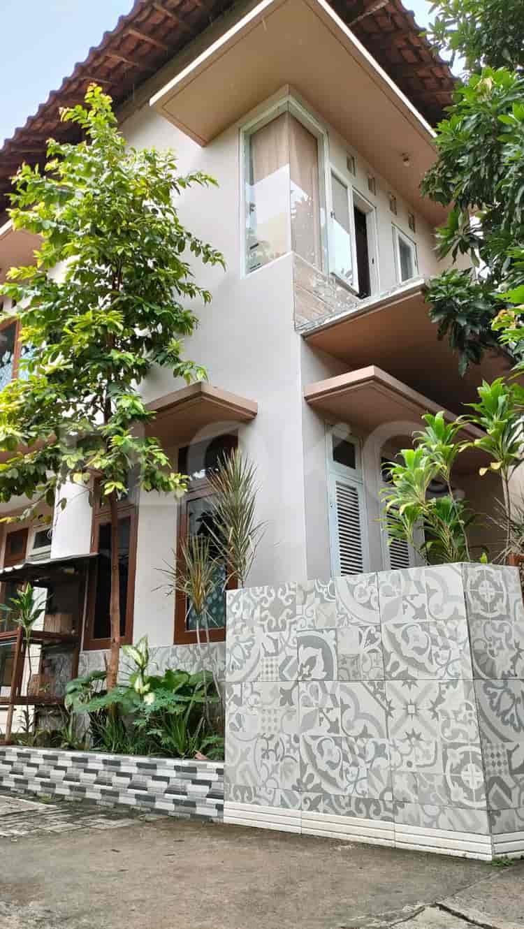 Dijual Rumah 7 BR, Luas 400 m2 di Pesanggrahan , Gandaria - RHAS7ce 2