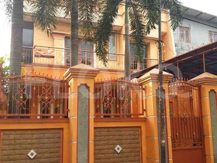 Dijual Rumah 4 BR, Luas 220 m2 di Glodok, Glodok - RHAS450 1