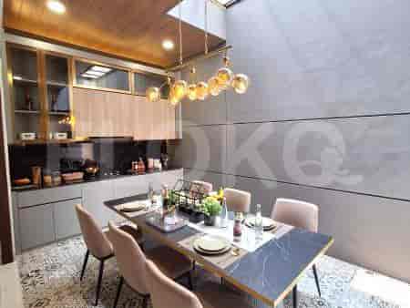 Dijual Rumah 3 BR, Luas 205 m2 di Jl. Kalibata Timur, Kalibata - RHASa9f 13
