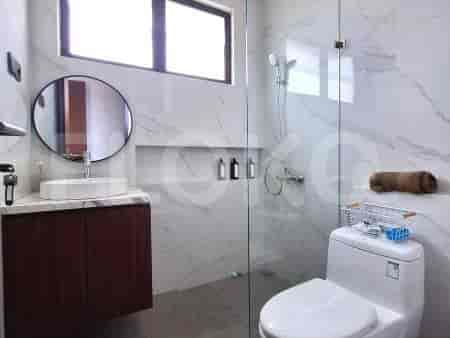 Dijual Rumah 3 BR, Luas 205 m2 di Jl. Kalibata Timur, Kalibata - RHASa9f 1