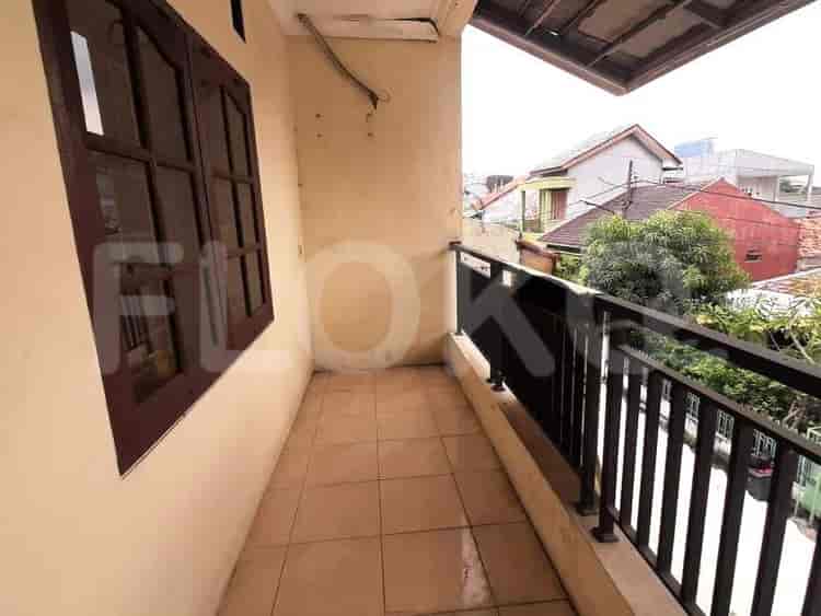 Dijual Rumah 4 BR, Luas 120 m2 di Jl. Raya Kalibata, Kalibata - RHAS2c8 8