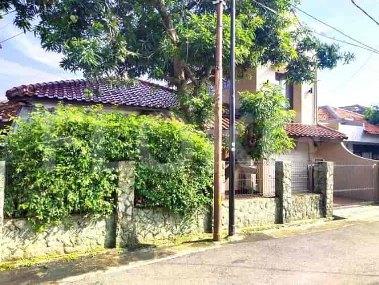 Dijual Rumah 4 BR, Luas 215 m2 di Jl. Warung Jati Timur, Kalibata - RHAS41d 11