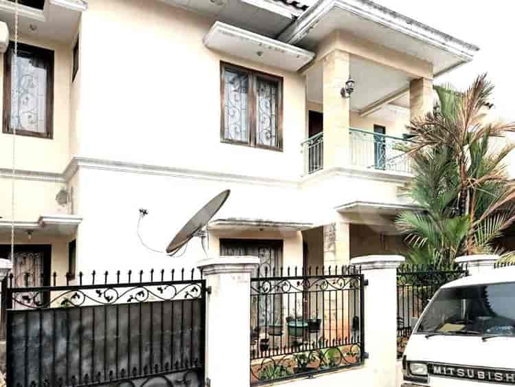 Dijual Rumah 4 BR, Luas 300 m2 di Jl. Kalibata Selatan, Kalibata - RHAS85b 8