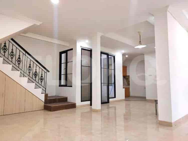 Dijual Rumah 5 BR, Luas 300 m2 di Jl. Jambu, Kalibata - RHASfdd 15