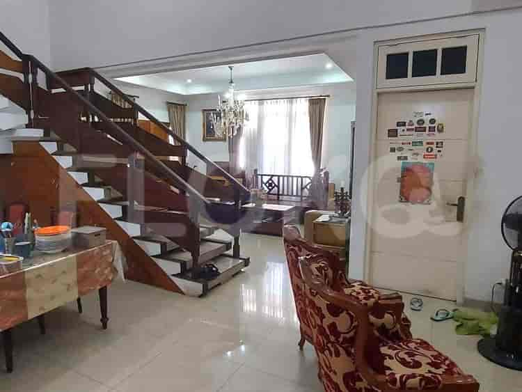 Dijual Rumah 6 BR, Luas 150 m2 di Jl. Kalibata Utara 2, Kalibata - RHAS90e 8