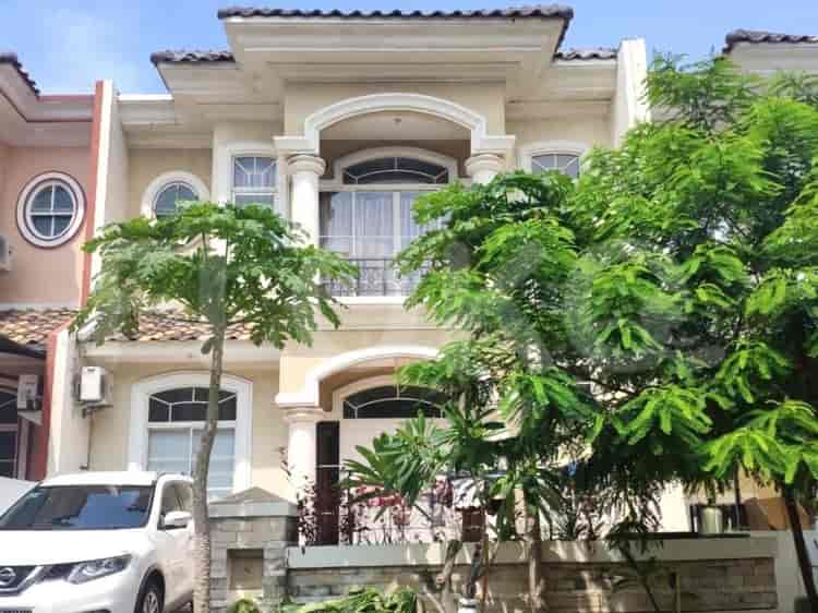 Dijual Rumah 3 BR, Luas 120 m2 di PIK, Kamal Muara - RHAS9ea 1