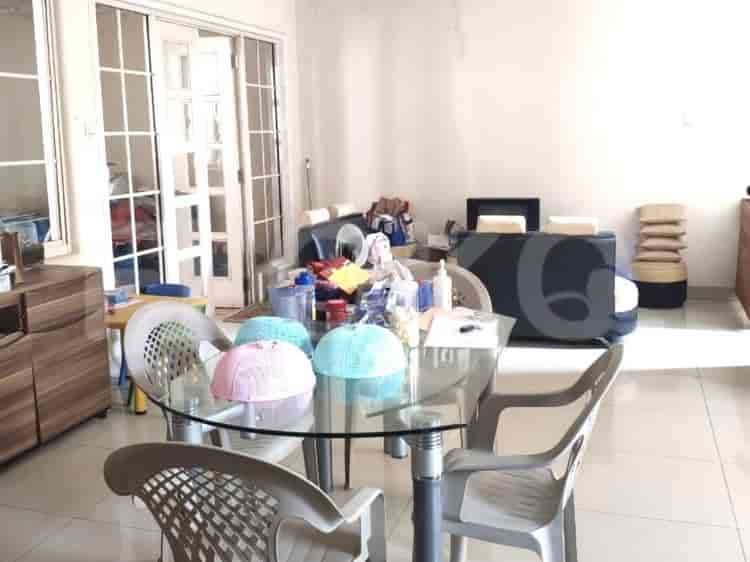 Dijual Rumah 3 BR, Luas 120 m2 di PIK, Kamal Muara - RHAS9ea 2