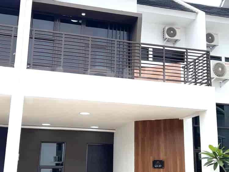 77 sqm, 4 BR house for sale in Aryana, Karawaci - RHAS772 1