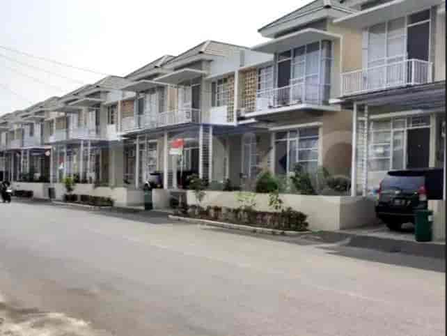 132 sqm, 3 BR house for sale in Telukjambe, Karawang - RHASd61 1