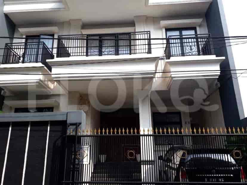 RHAS5de | House in Kebon Jeruk with 4 Beds for Sale 1