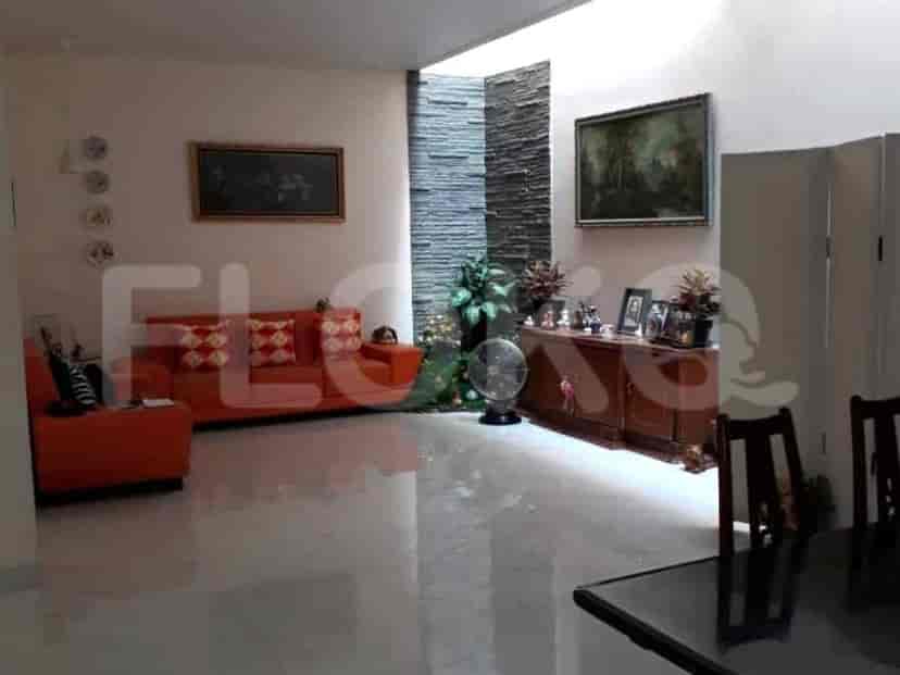 RHAS5de | House in Kebon Jeruk with 4 Beds for Sale 2