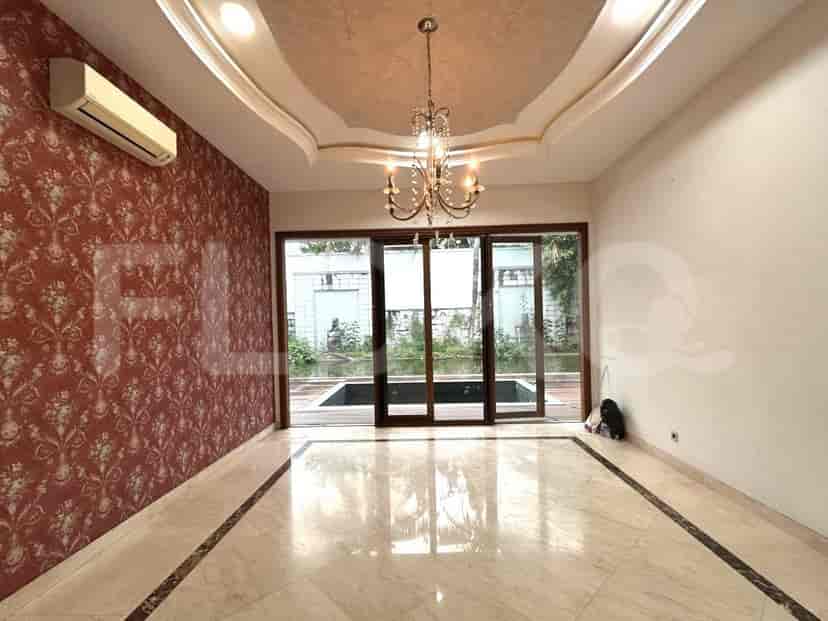 RHAS78f, 6BR House for Sale in Kebon Jeruk | Prime Jakarta Property 4
