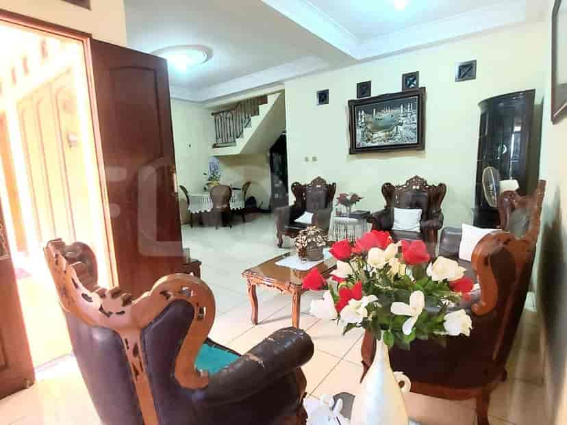 RHAS821 | House Kelapa Gading for Sale with 2 Floors 3