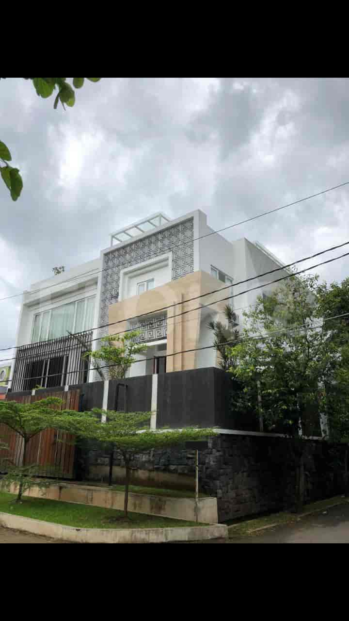 Dijual Rumah 7 BR, Luas 610 m2 di Kemang, Kemang - RHASbfe 1