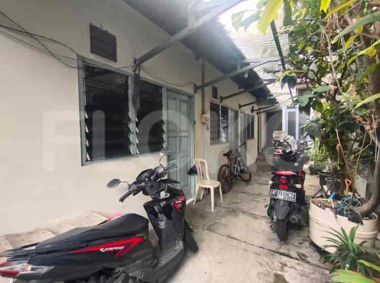 Dijual Rumah 14 BR, Luas 200 m2 di Petojo Gambir, Kemayoran - RHAS329 4