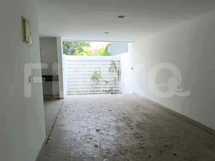 RHASd23 | House in Kemayoran for Sale with 4 Bedrooms, 3 Floors 4