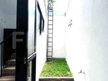 Dijual Rumah 3 BR, Luas 130 m2 di Lebak Bulus - Jakarta Selatan, Lebak Bulus - RHAS3b3 3
