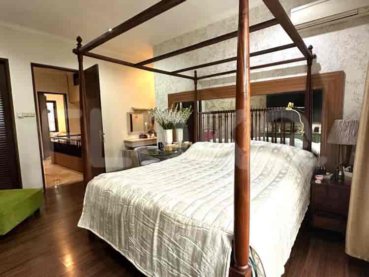 Dijual Rumah 3 BR, Luas 200 m2 di Cluster, Lebak Bulus - RHAS71f 12
