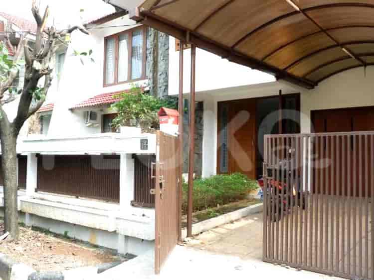 Dijual Rumah 3 BR, Luas 242 m2 di Jl. Bona Indah, Lebak Bulus - RHASa53 13