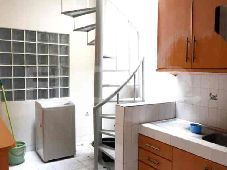 Dijual Rumah 3 BR, Luas 242 m2 di Jl. Bona Indah, Lebak Bulus - RHASa53 5