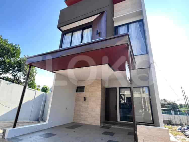 Dijual Rumah 3 BR, Luas 93 m2 di Lebak bulus, Lebak Bulus - RHAS5d5 1