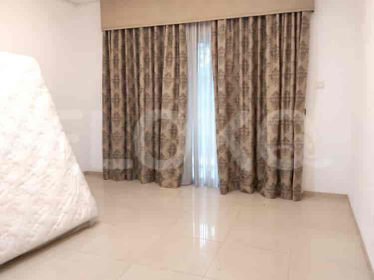 Dijual Rumah 4 BR, Luas 198 m2 di Cluster Regent, Lebak Bulus - RHASaf6 1