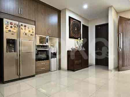 Dijual Rumah 4 BR, Luas 215 m2 di Jl. Serenia Hills, Lebak Bulus - RHAS7d3 17