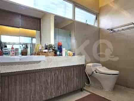 Dijual Rumah 4 BR, Luas 215 m2 di Jl. Serenia Hills, Lebak Bulus - RHAS7d3 29