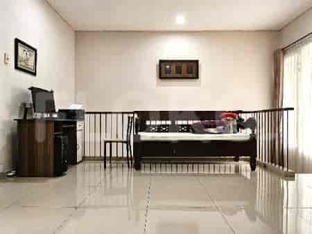 Dijual Rumah 4 BR, Luas 215 m2 di Jl. Serenia Hills, Lebak Bulus - RHAS7d3 6
