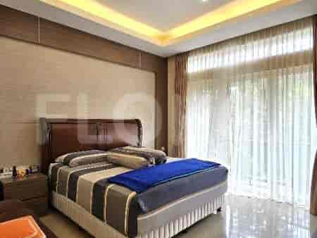 Dijual Rumah 4 BR, Luas 215 m2 di Jl. Serenia Hills, Lebak Bulus - RHAS7d3 8