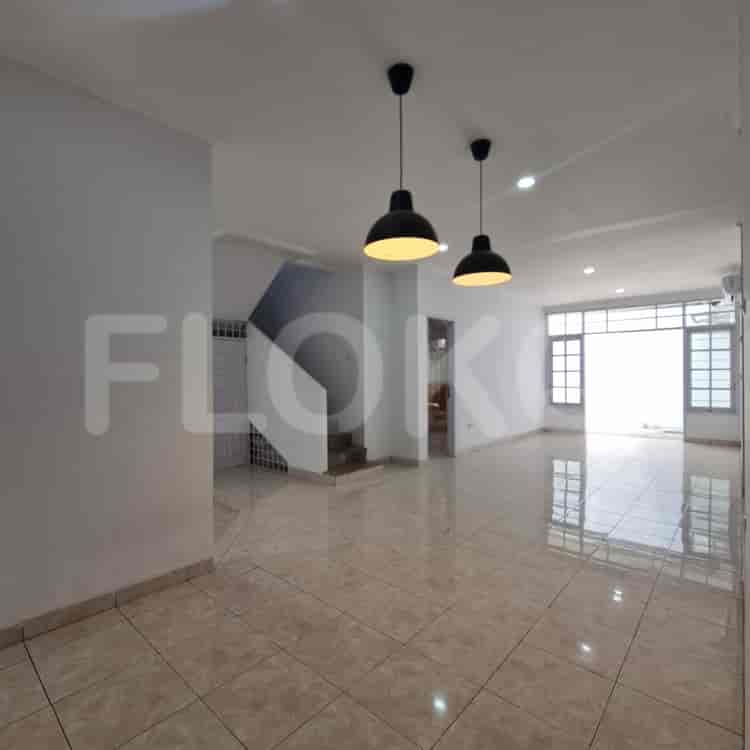 Dijual Rumah 4 BR, Luas 280 m2 di Villa Delima, Lebak Bulus - RHAS8d2 3